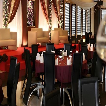 Orchardz Hotel Gajah Mada Pontianak Dış mekan fotoğraf