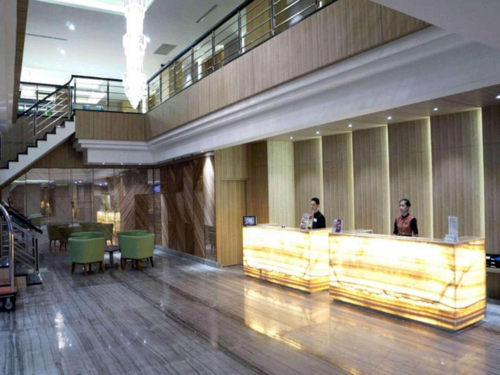 Orchardz Hotel Gajah Mada Pontianak Dış mekan fotoğraf