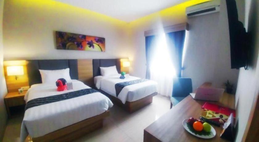 Orchardz Hotel Gajah Mada Pontianak Dış mekan fotoğraf
