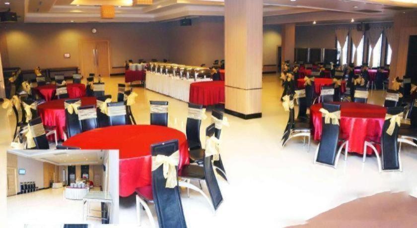 Orchardz Hotel Gajah Mada Pontianak Dış mekan fotoğraf
