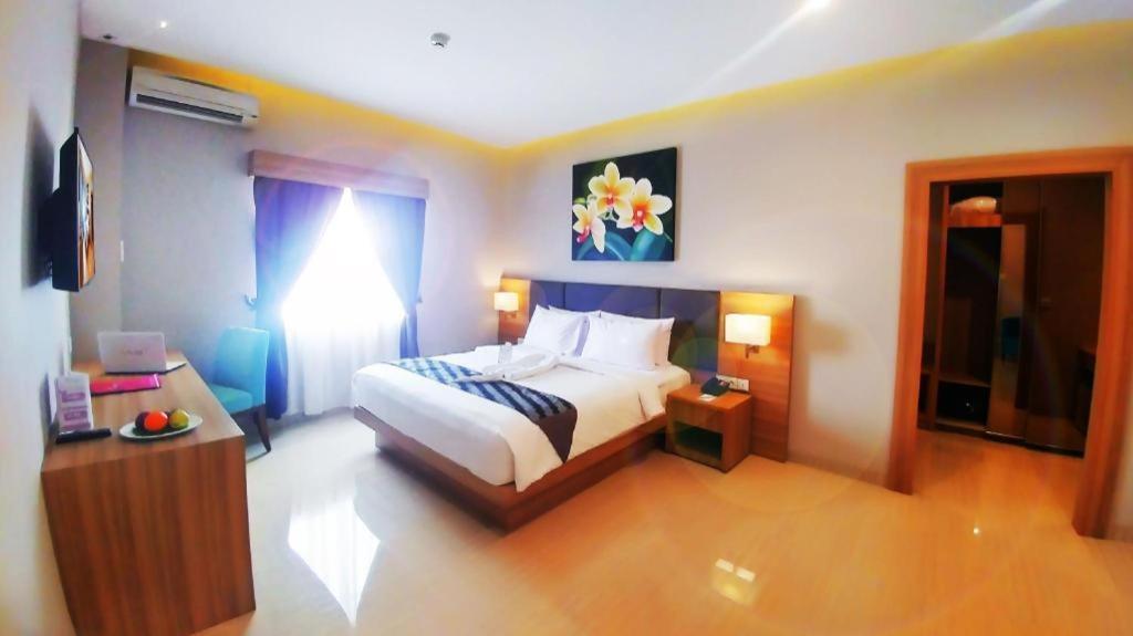 Orchardz Hotel Gajah Mada Pontianak Dış mekan fotoğraf