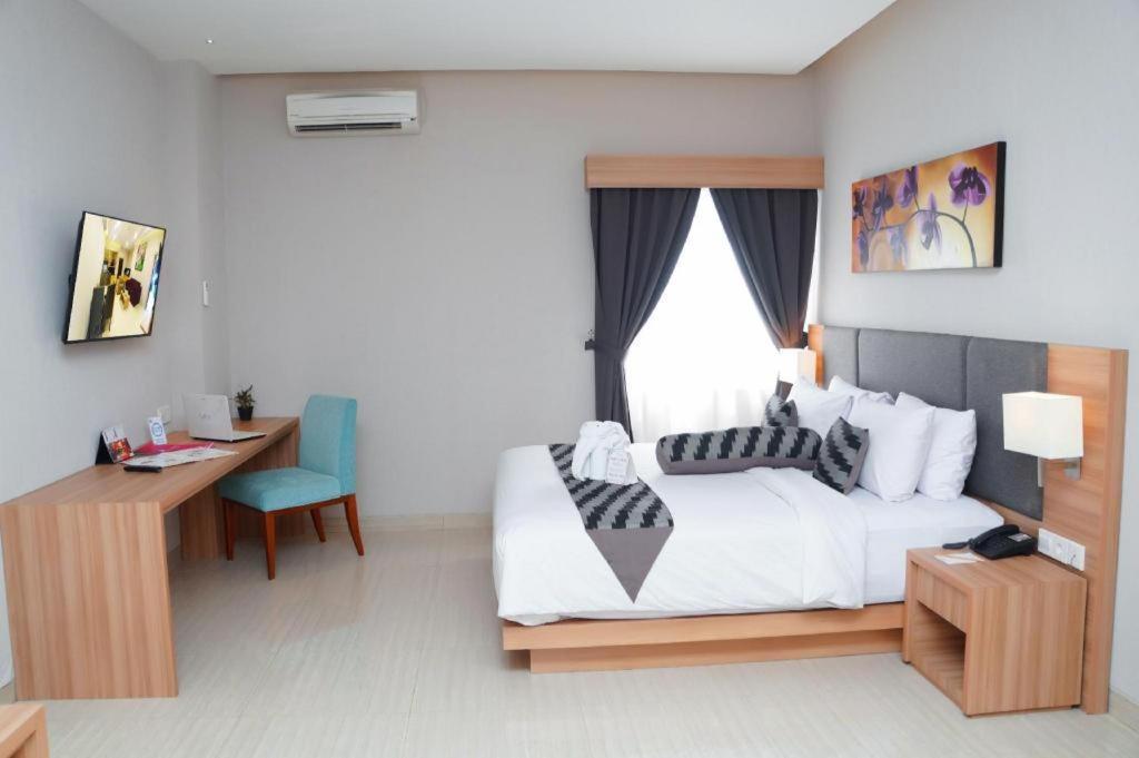 Orchardz Hotel Gajah Mada Pontianak Dış mekan fotoğraf