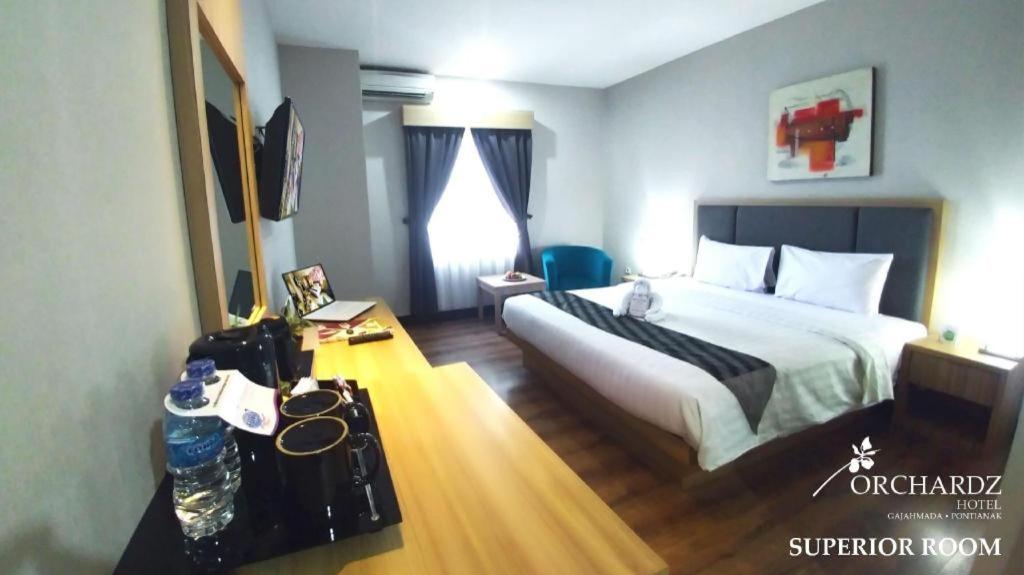 Orchardz Hotel Gajah Mada Pontianak Dış mekan fotoğraf