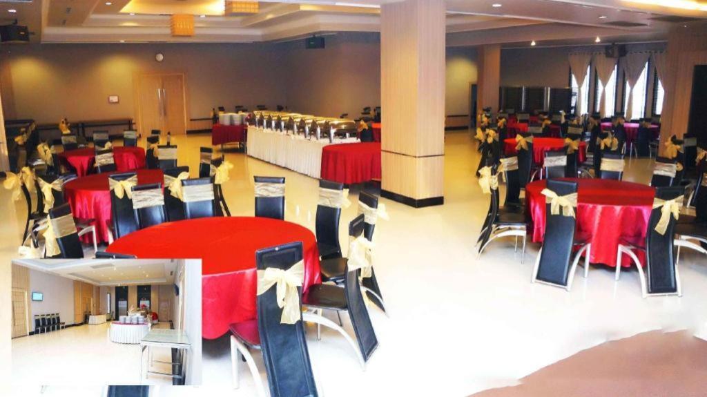Orchardz Hotel Gajah Mada Pontianak Dış mekan fotoğraf