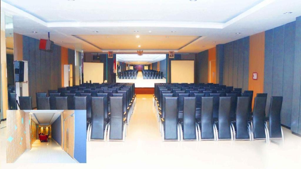 Orchardz Hotel Gajah Mada Pontianak Dış mekan fotoğraf